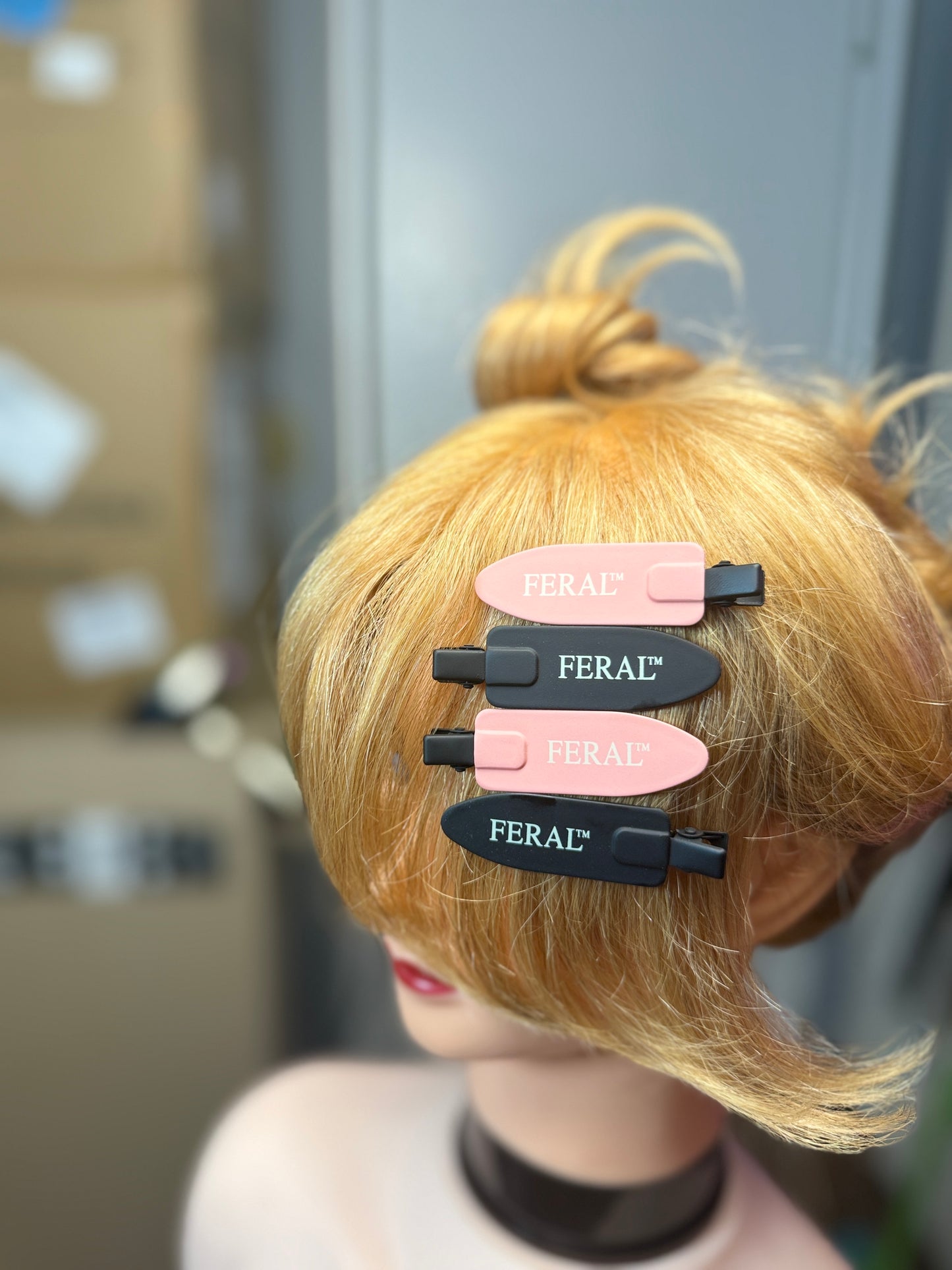 FERAL Creaseless Clips (4-pack )